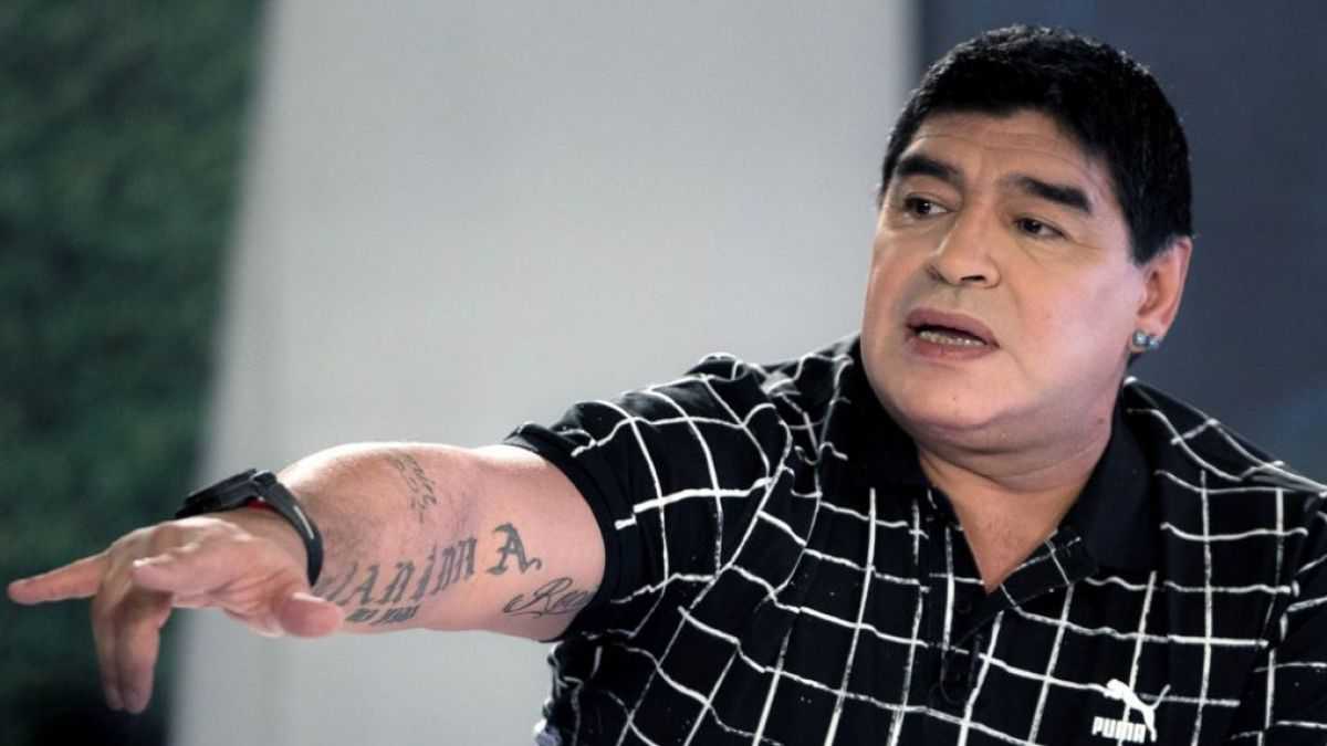 altText(Maradona: “Si Tevez es macrista, ya no es más el Jugador del Pueblo”)}