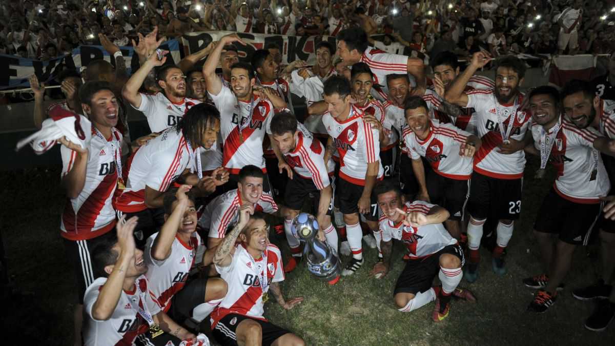 altText(River ganó un partido tremendo, se consagró campeón y jugará la Copa Libertadores)}