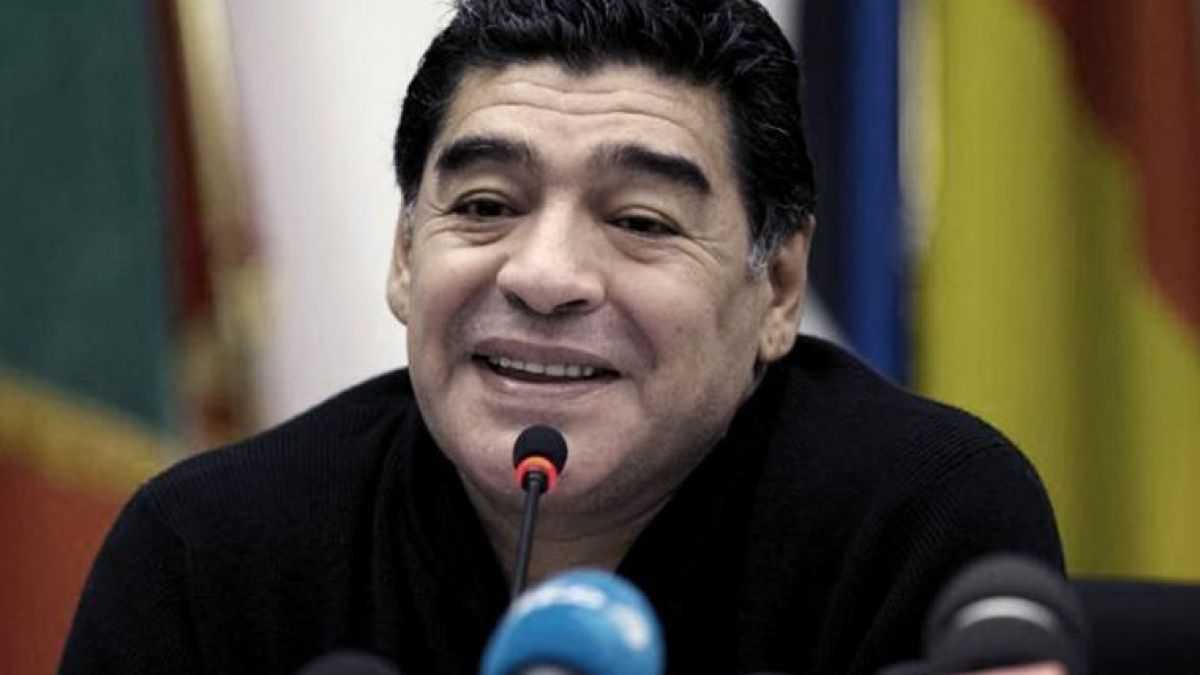 altText(Diego Maradona participará del sorteo del Mundial Rusia 2018)}