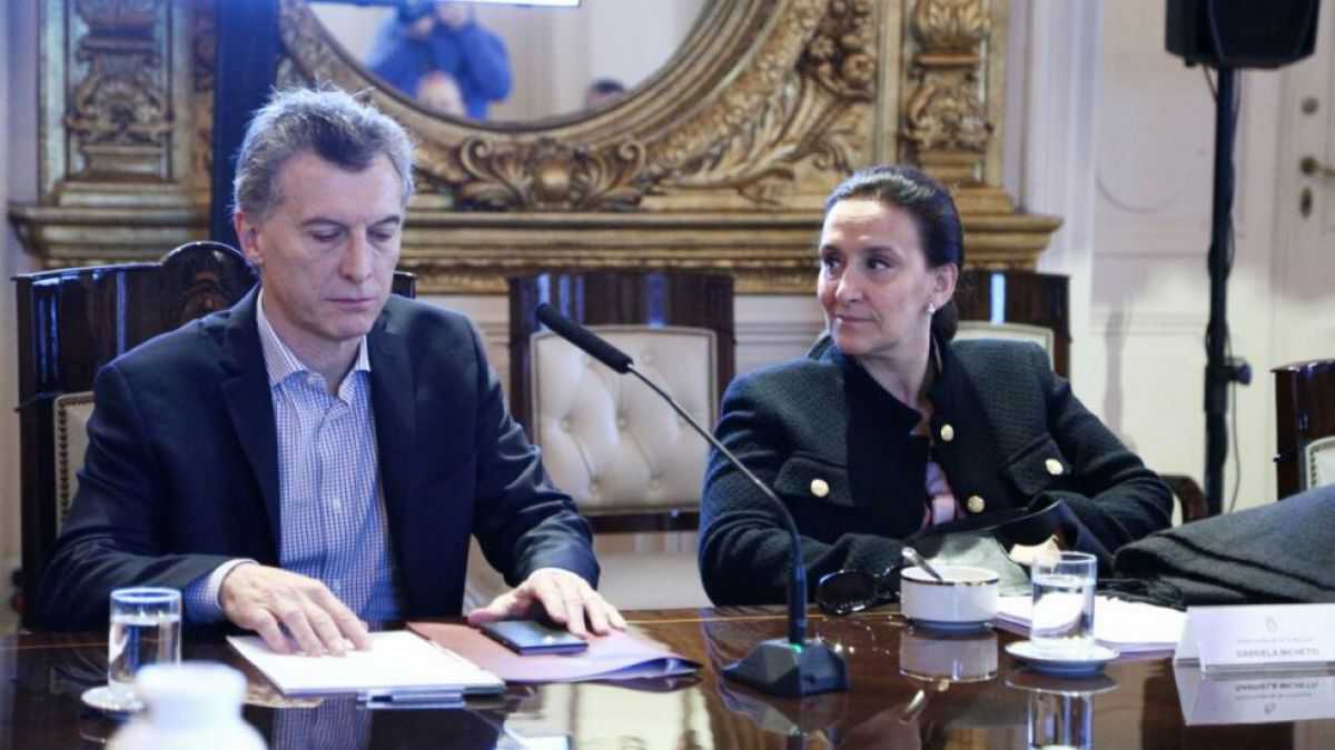 altText(Macri puso a Michetti como representante del Gobierno ante Correo Argentino)}