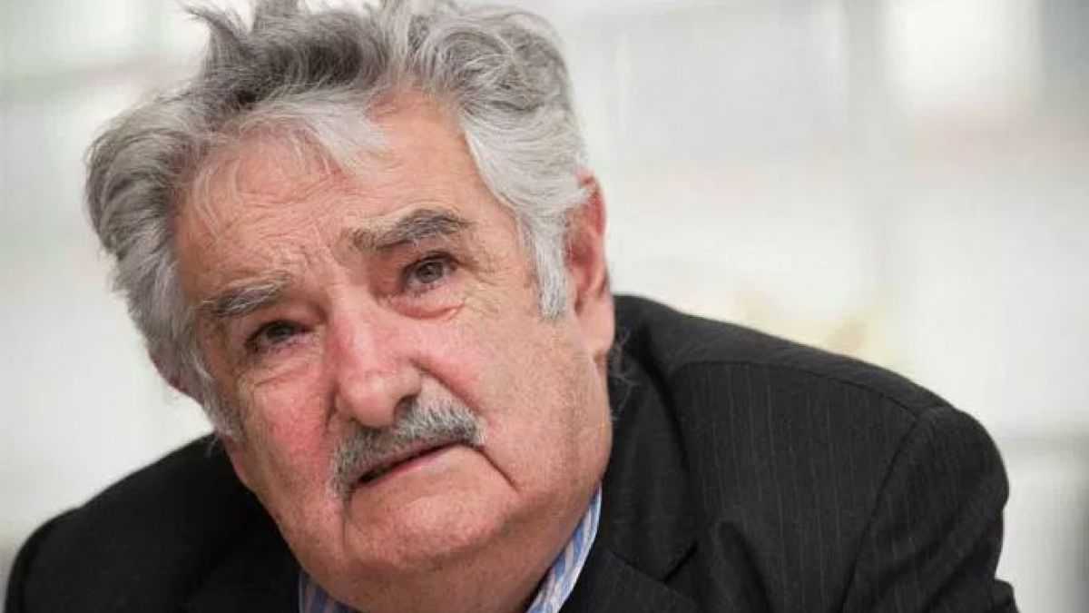 altText(Mujica comparó a Argentina con Brasil al hablar de Bolsonaro)}
