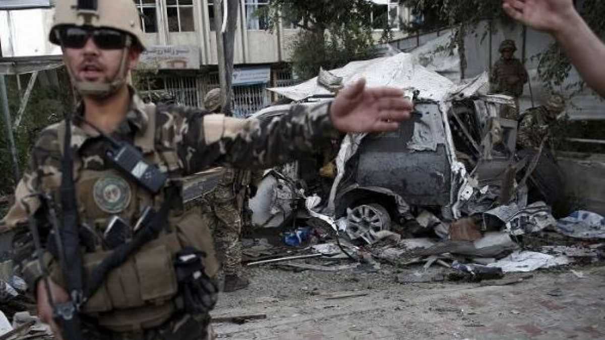 altText(Ya suman cuatro muertos y 90 heridos tras un brutal atentado en Kabul)}