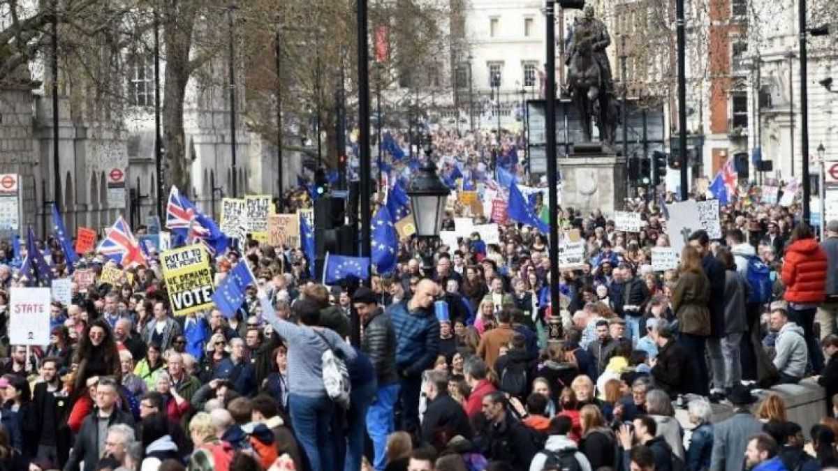 altText(Masiva marcha en Londres por un nuevo referéndum sobre el Brexit)}