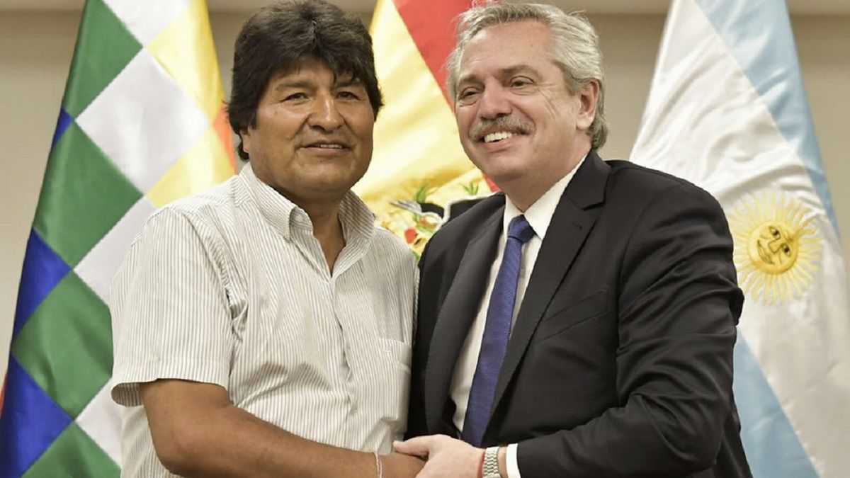 <p>Evo y Alberto cuando el depuesto mandatario de Bolivia se refugi� en Argentina</p>