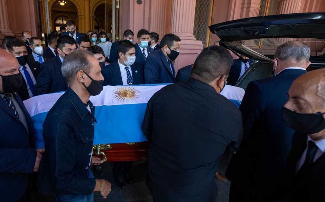  <p>La salida del cuerpo de Diego desde Casa Rosada</p> (Presidencia de la Nación)