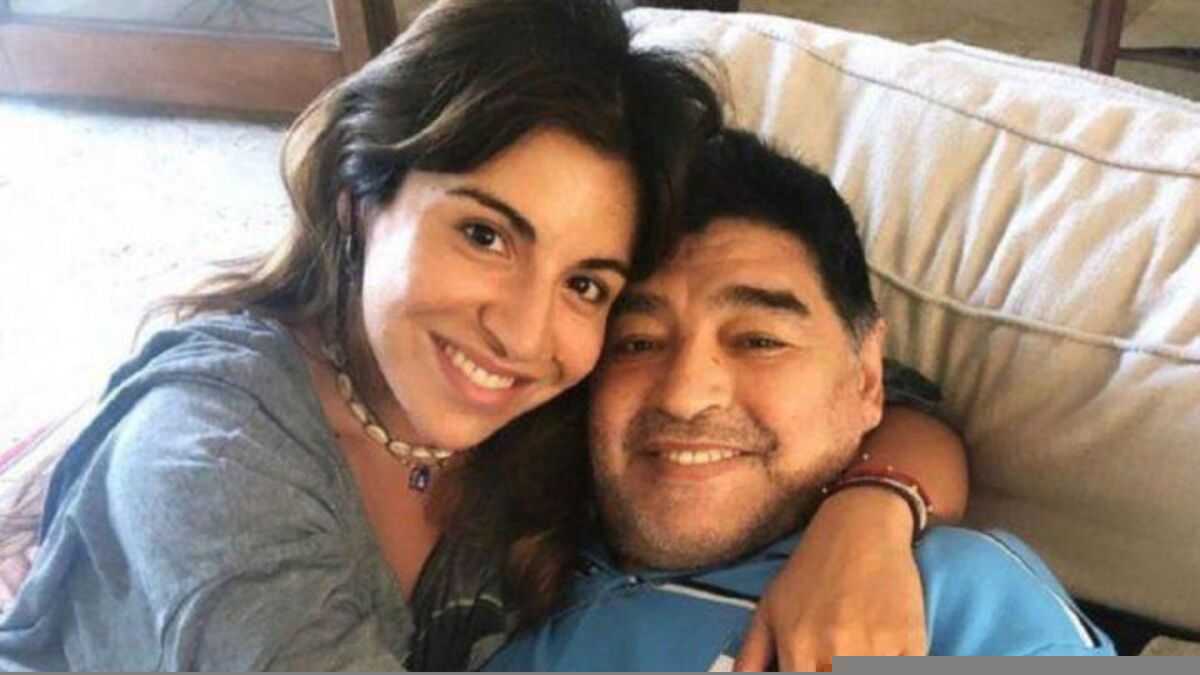<p>Gianinna y Diego Maradona</p>