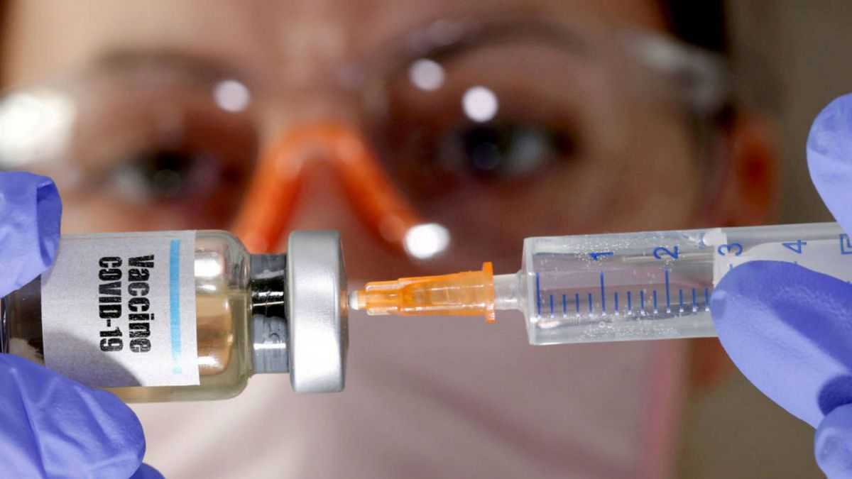 altText(Las vacunas Pfizer y Oxford reducen la hospitalización entre un 85% y un 94%)}