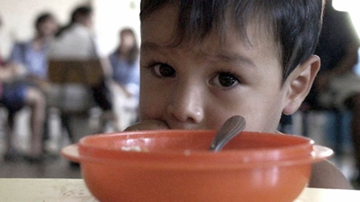 <p>Mejorar la alimentaci�n en las infancias para evitar enfermedades y muertes prematuras</p> (T�lam)