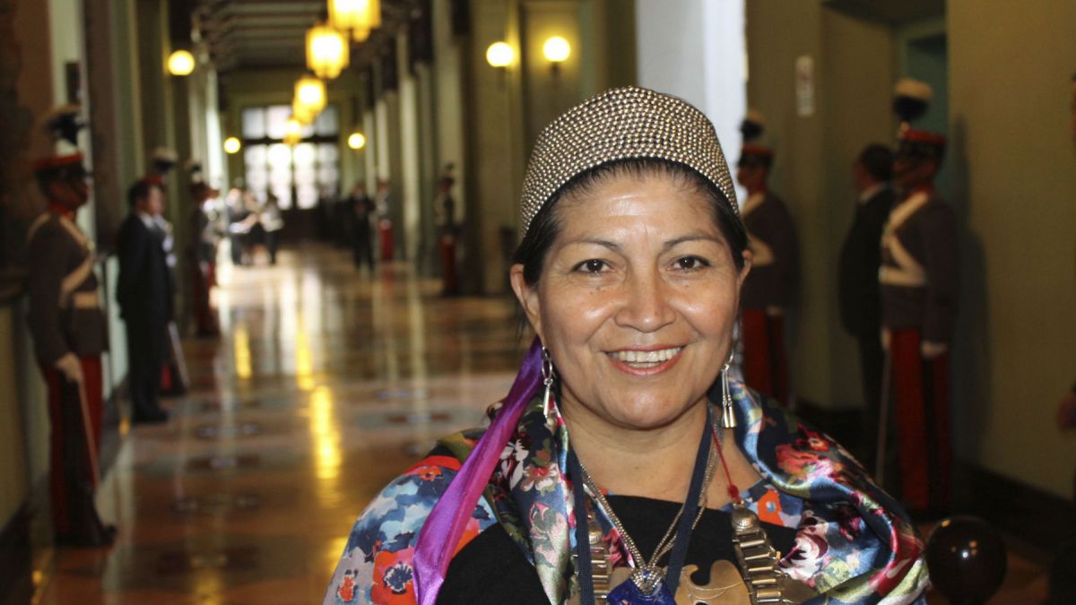 altText(Chile: una mujer mapuche preside la Convención Constituyente)}