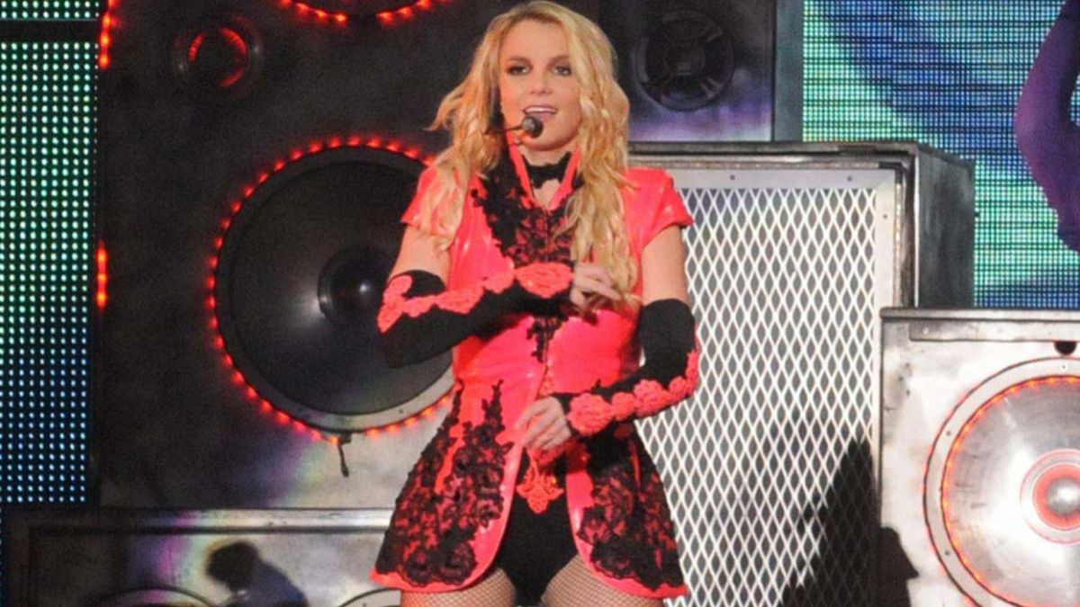 altText(Britney deja los escenarios hasta recuperar el control de su carrera)}