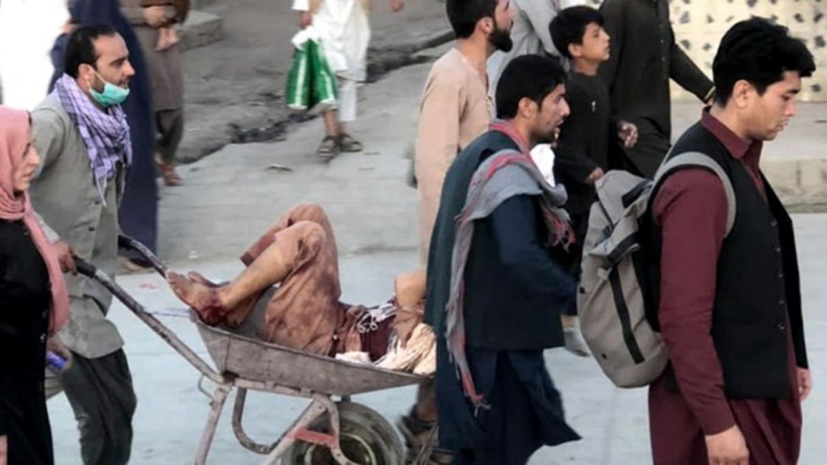 altText(ISIS se atribuye atentado en Kabul: hay decenas de muertos)}