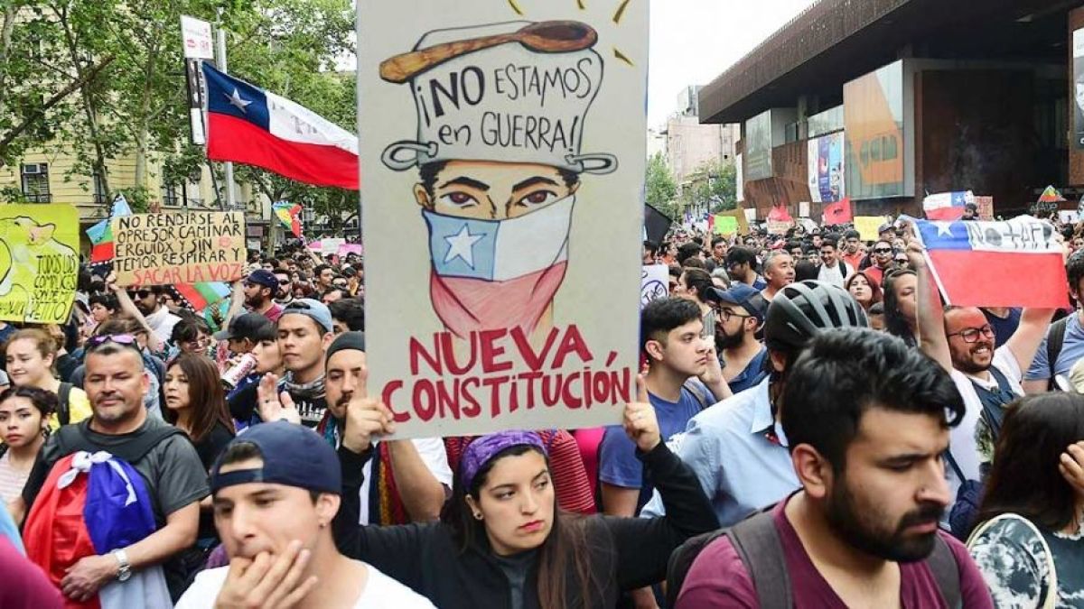 altText(Intendentes chilenes logran ser incluides en el proceso para redactar una nueva Constitución)}