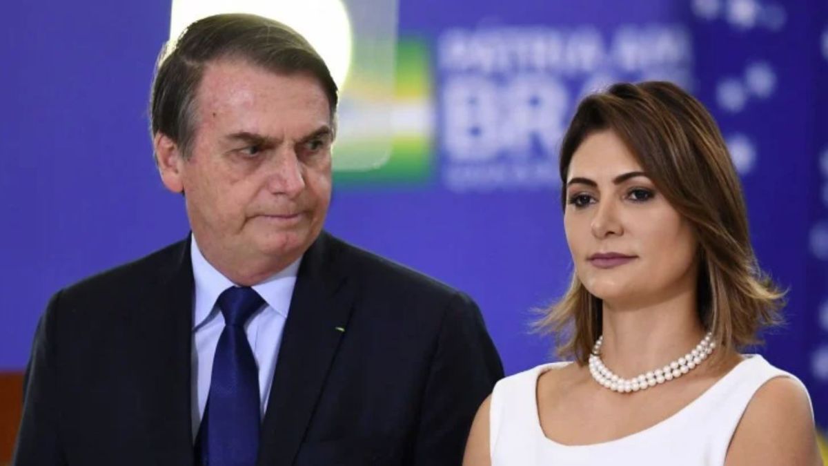 altText(El escándalo matrimonial de los Bolsonaro tras la derrota en las elecciones)}