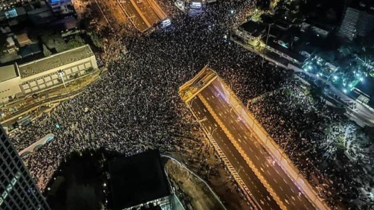 altText(Multitudinaria protesta contra la reforma judicial del ultraderechista Netanyahu)}