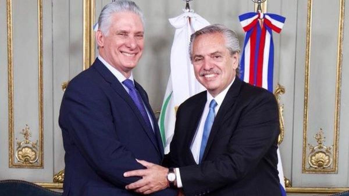 altText(Alberto se reunió con el presidente de Cuba y el enviado de Biden)}