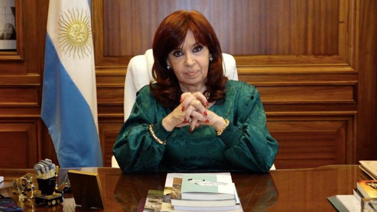 altText(Ataque contra CFK: piden que se investigue “la 9mm” de Revolución Federal)}