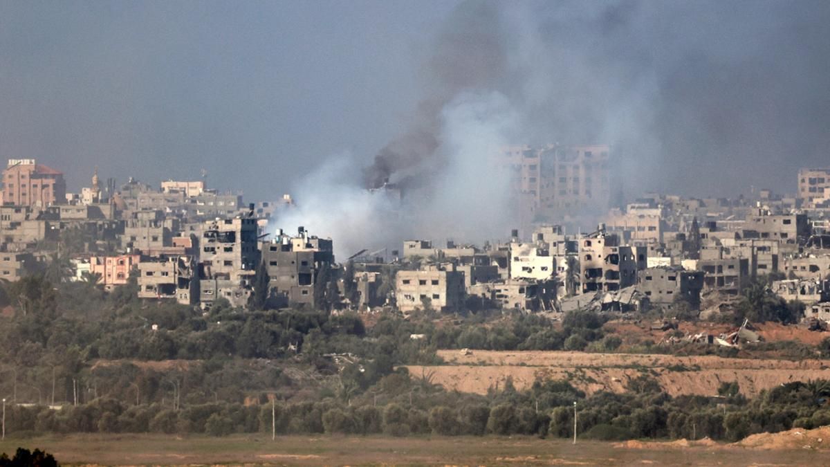 altText(Bombardeos en Gaza: Israel asesinó a un ex ministro palestino)}